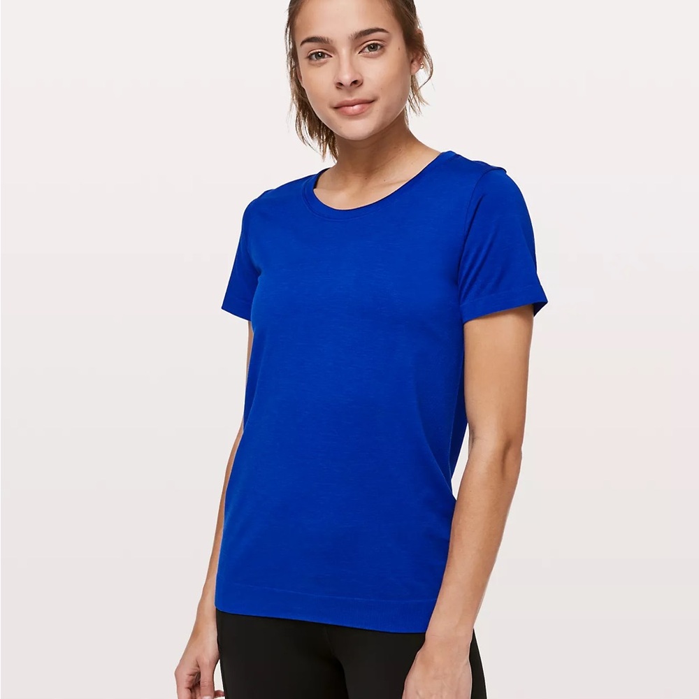 Swiftly Relaxed Short
Sleeve Jet Stream Blue Size 8